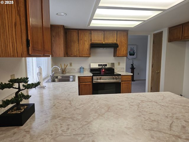13001 Ne 83RD St, Vancouver, WA 98682