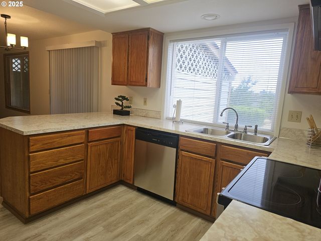 13001 Ne 83RD St, Vancouver, WA 98682