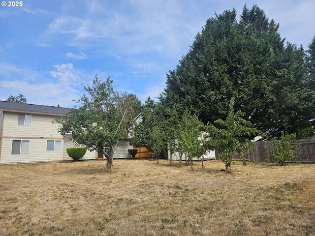 13001 Ne 83RD St, Vancouver, WA 98682