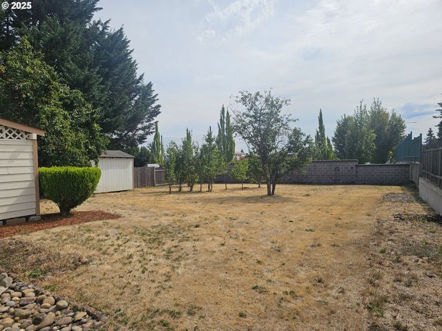 13001 Ne 83RD St, Vancouver, WA 98682