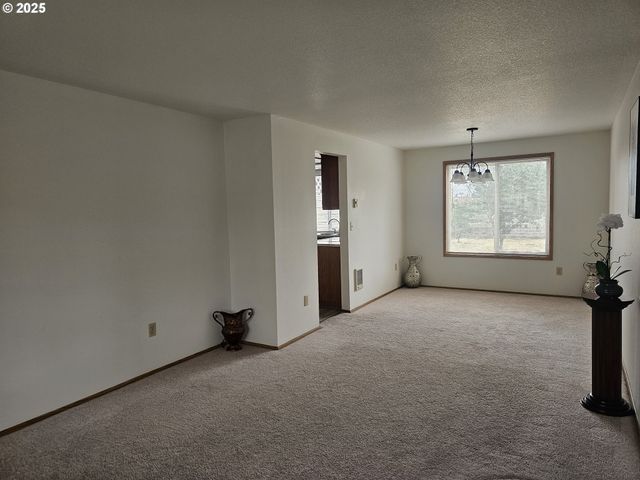 13001 Ne 83RD St, Vancouver, WA 98682