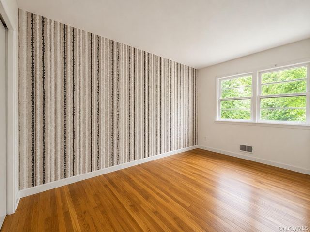 7 Overhill Road, New Rochelle, NY 10804