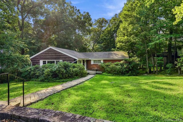 7 Overhill Road, New Rochelle, NY 10804