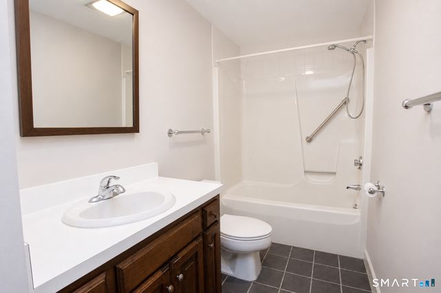 24 South Mill Drive 24, Glastonbury, CT 06073