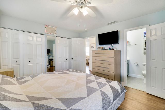 104 BANYAN Circle, Jupiter, FL 33458