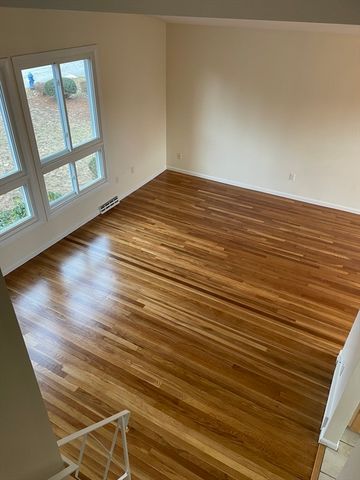 11 Debra Ln, Framingham, MA 01701