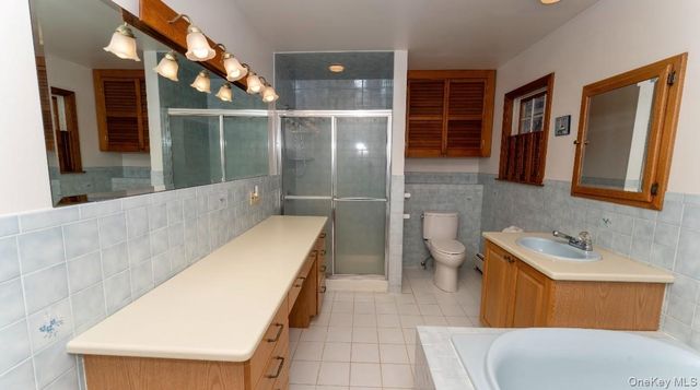 3 Danielle Court, Montebello, NY 10901