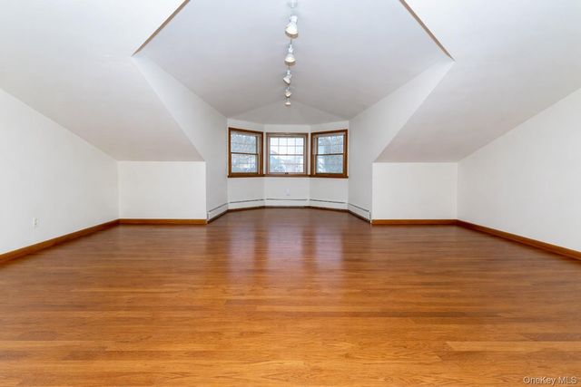 3 Danielle Court, Montebello, NY 10901