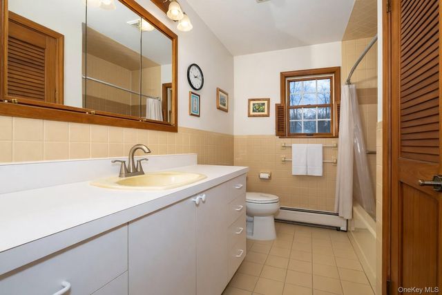 3 Danielle Court, Montebello, NY 10901