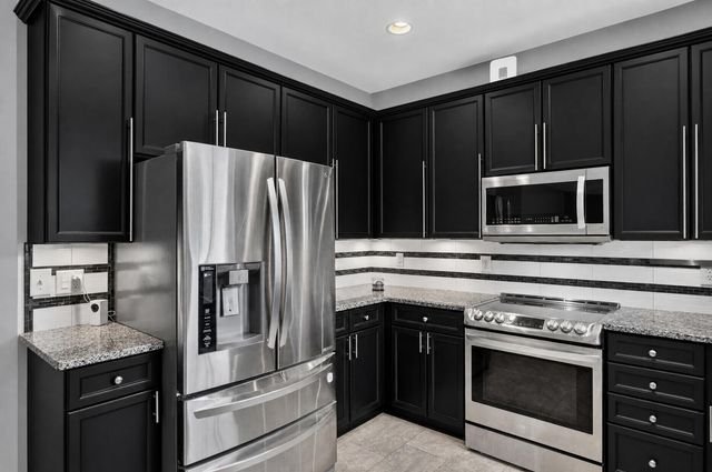5236 Lenora Drive, Summerville, SC 29485