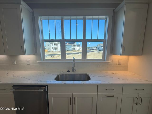 724 Provision Lane, Wilmington, NC 28412