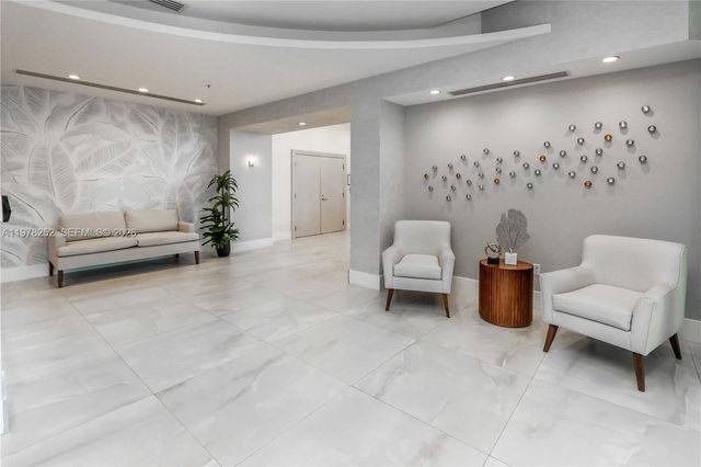 3001 S Ocean Drive 411, Hollywood, FL 33019