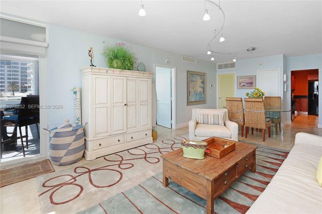 3001 S Ocean Drive 411, Hollywood, FL 33019
