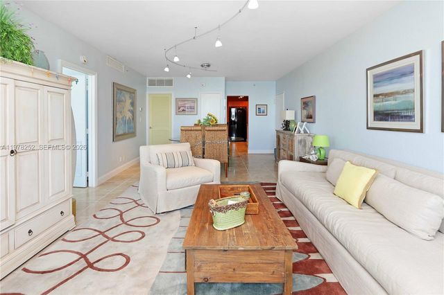 3001 S Ocean Drive 411, Hollywood, FL 33019