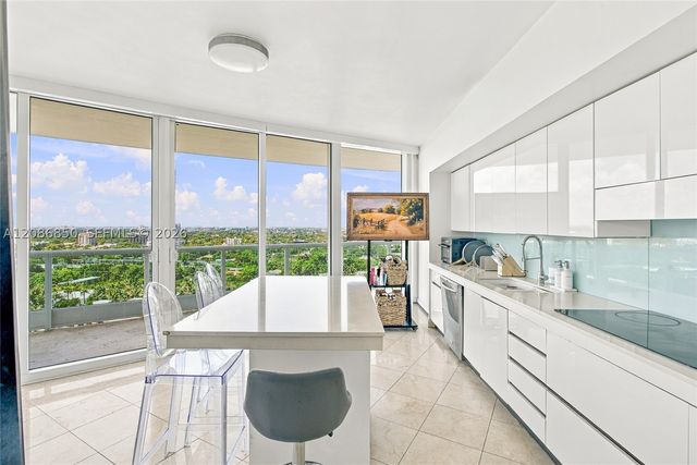 2127 Brickell Ave 2205, Miami, FL 33129