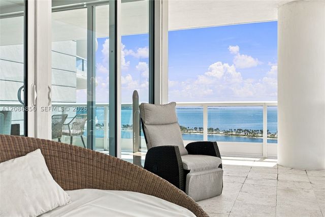 2127 Brickell Ave 2205, Miami, FL 33129