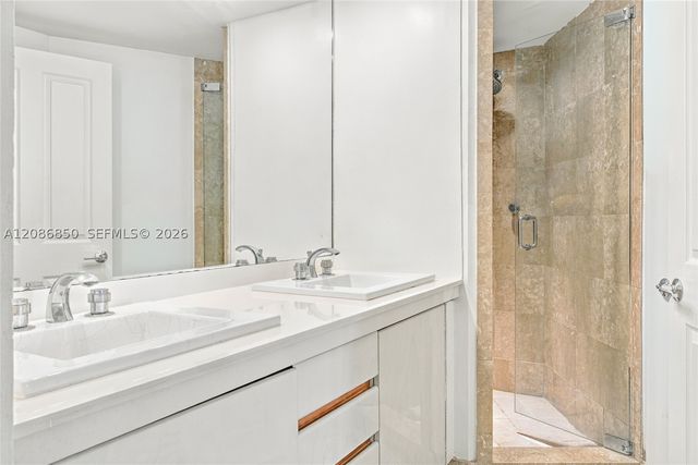 2127 Brickell Ave 2205, Miami, FL 33129