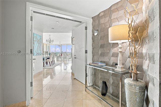 2127 Brickell Ave 2205, Miami, FL 33129