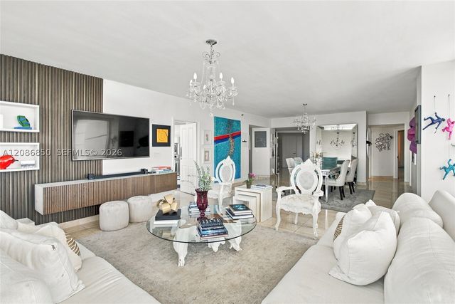 2127 Brickell Ave 2205, Miami, FL 33129