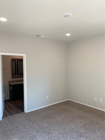 15671 Oak Drive, Montgomery, TX 77356