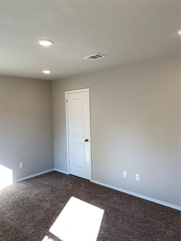 15671 Oak Drive, Montgomery, TX 77356