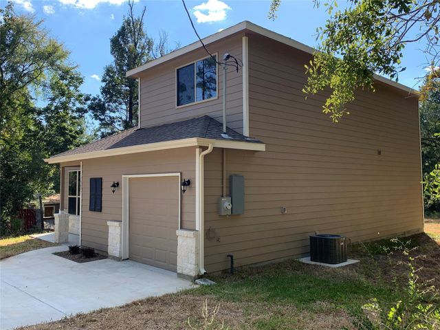 15671 Oak Drive, Montgomery, TX 77356