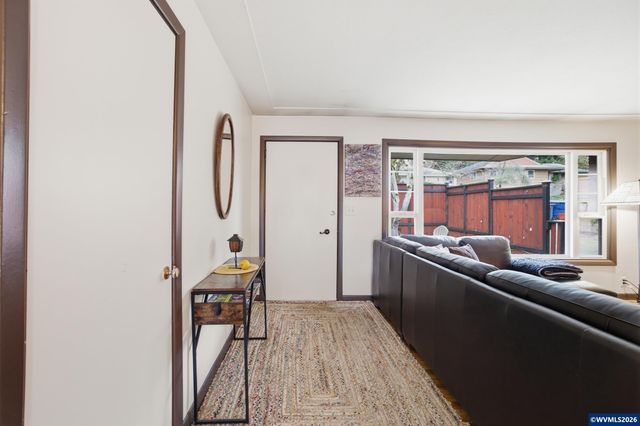 962 Normandy Av S, Salem, OR 97302