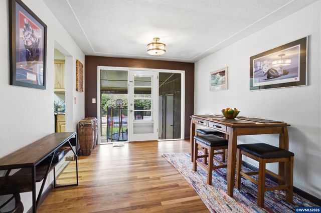 962 Normandy Av S, Salem, OR 97302