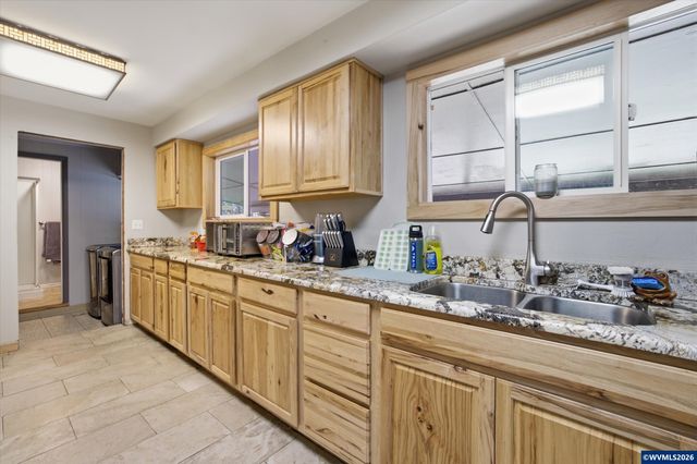 962 Normandy Av S, Salem, OR 97302