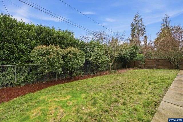 962 Normandy Av S, Salem, OR 97302