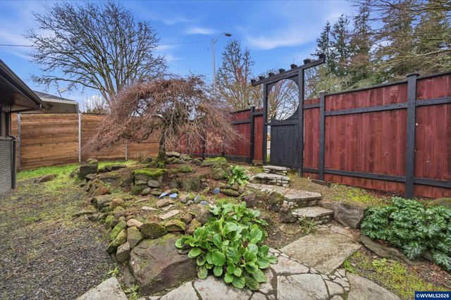 962 Normandy Av S, Salem, OR 97302