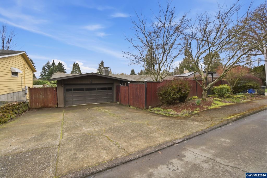 962 Normandy Av S, Salem, OR 97302