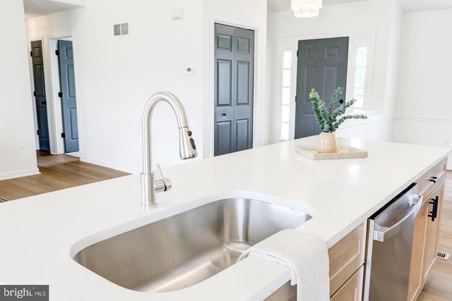 953 CAMPBELL RD, New Freedom, PA 17349