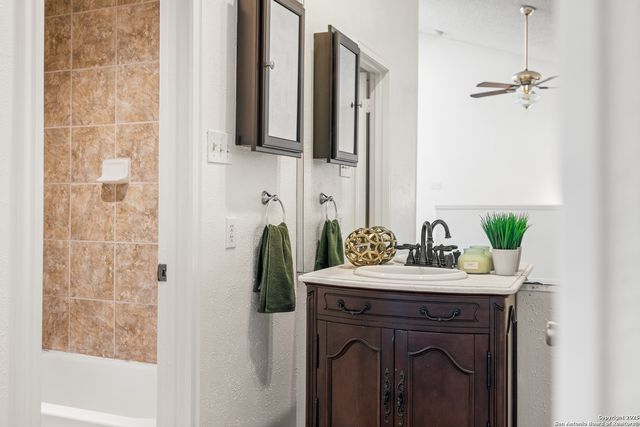 14122 Churchill Estates Blvd Apt 107, San Antonio, TX 78248