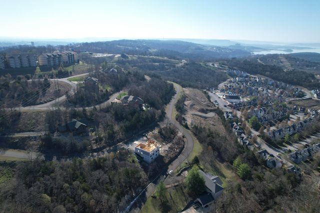 33 Henning Crossing, Branson, MO 65616