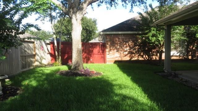 1504 N Marsala Drive, Pearland, TX 77581