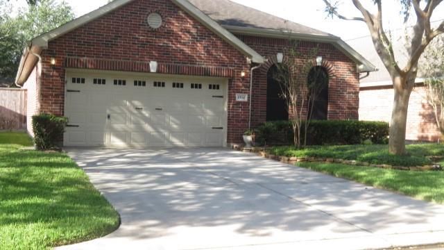 1504 N Marsala Drive, Pearland, TX 77581