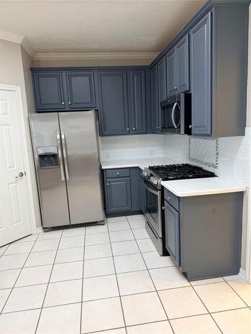 1504 N Marsala Drive, Pearland, TX 77581