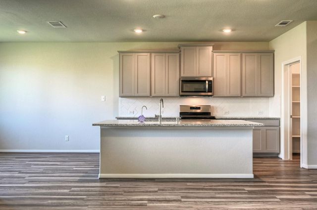 2642 Blue Abbot Drive, Fresno, TX 77545