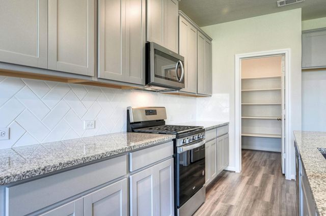 2642 Blue Abbot Drive, Fresno, TX 77545