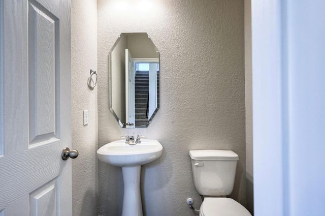 2642 Blue Abbot Drive, Fresno, TX 77545