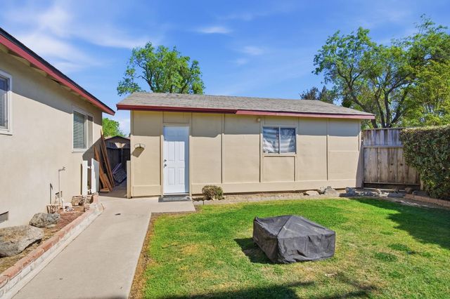 524 Ribier Ave, Modesto, CA 95350