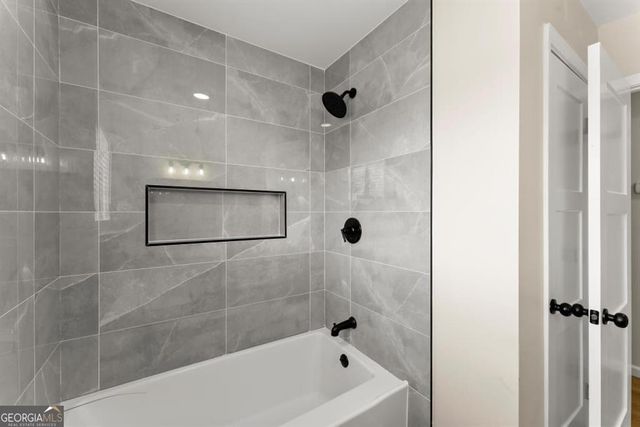 530 Wexwood Drive, Riverdale, GA 30274