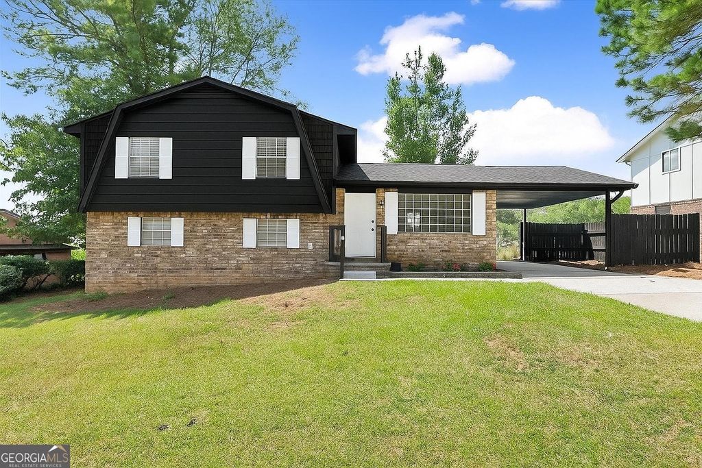 530 Wexwood Drive, Riverdale, GA 30274