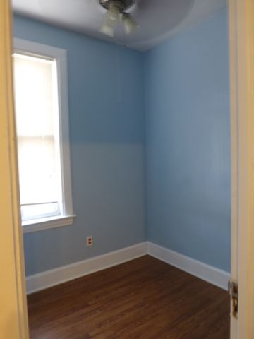 2839 N Central Park Avenue, Chicago, IL 60618