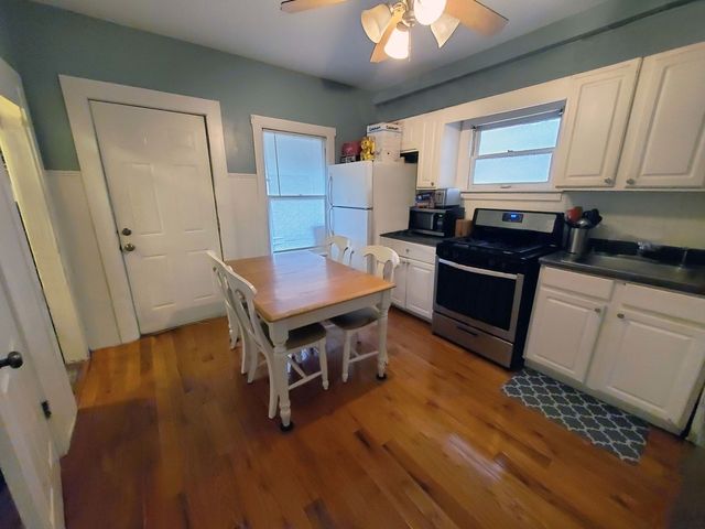 2839 N Central Park Avenue, Chicago, IL 60618