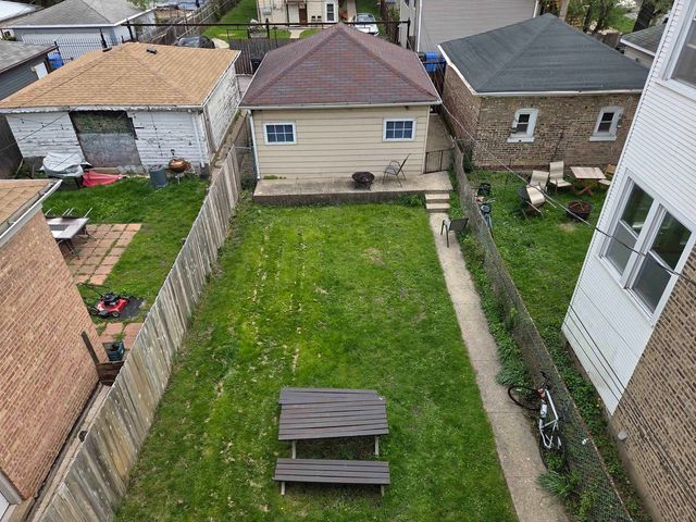2839 N Central Park Avenue, Chicago, IL 60618