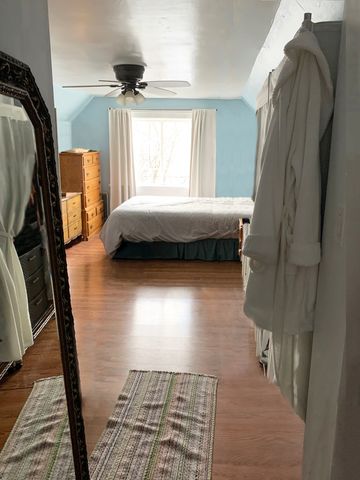 2839 N Central Park Avenue, Chicago, IL 60618