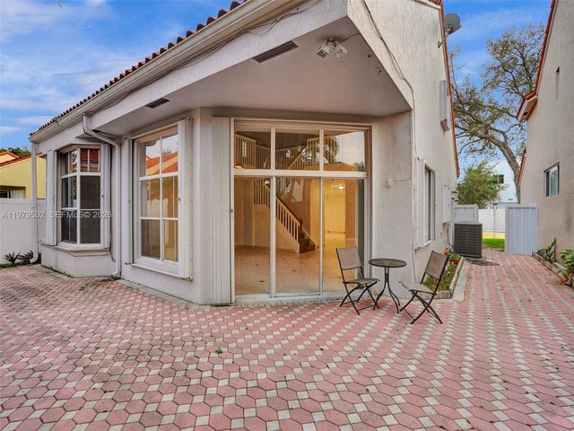 3745 Piccadilly St 114, Hollywood, FL 33021