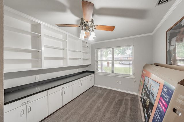 1009 Zelda, Hurst, TX 76053